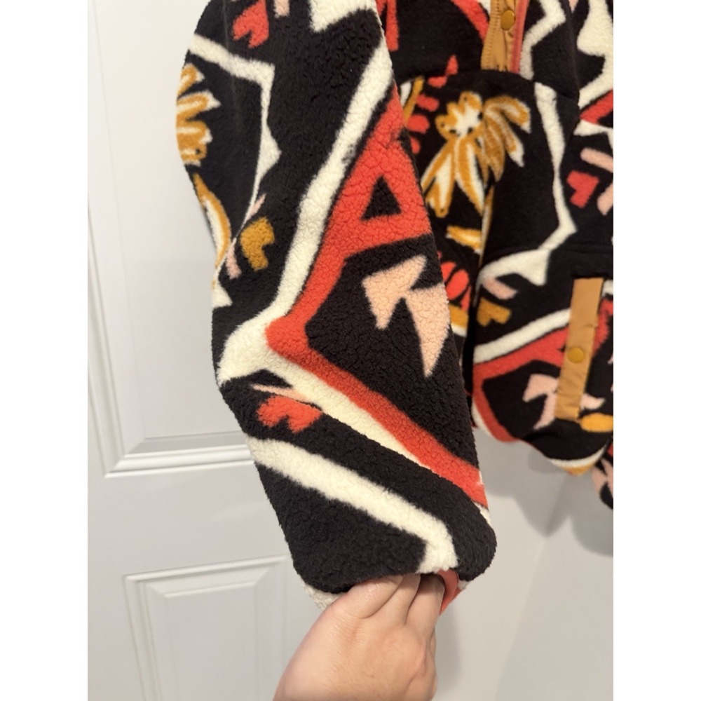 Wrangler Women's Sherpa Sweatshirt Aztec Tribal Colorful Sz M Cozy Pullover Snap - Picture 3 of 10